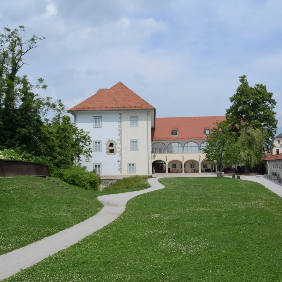 Khislstein Castle